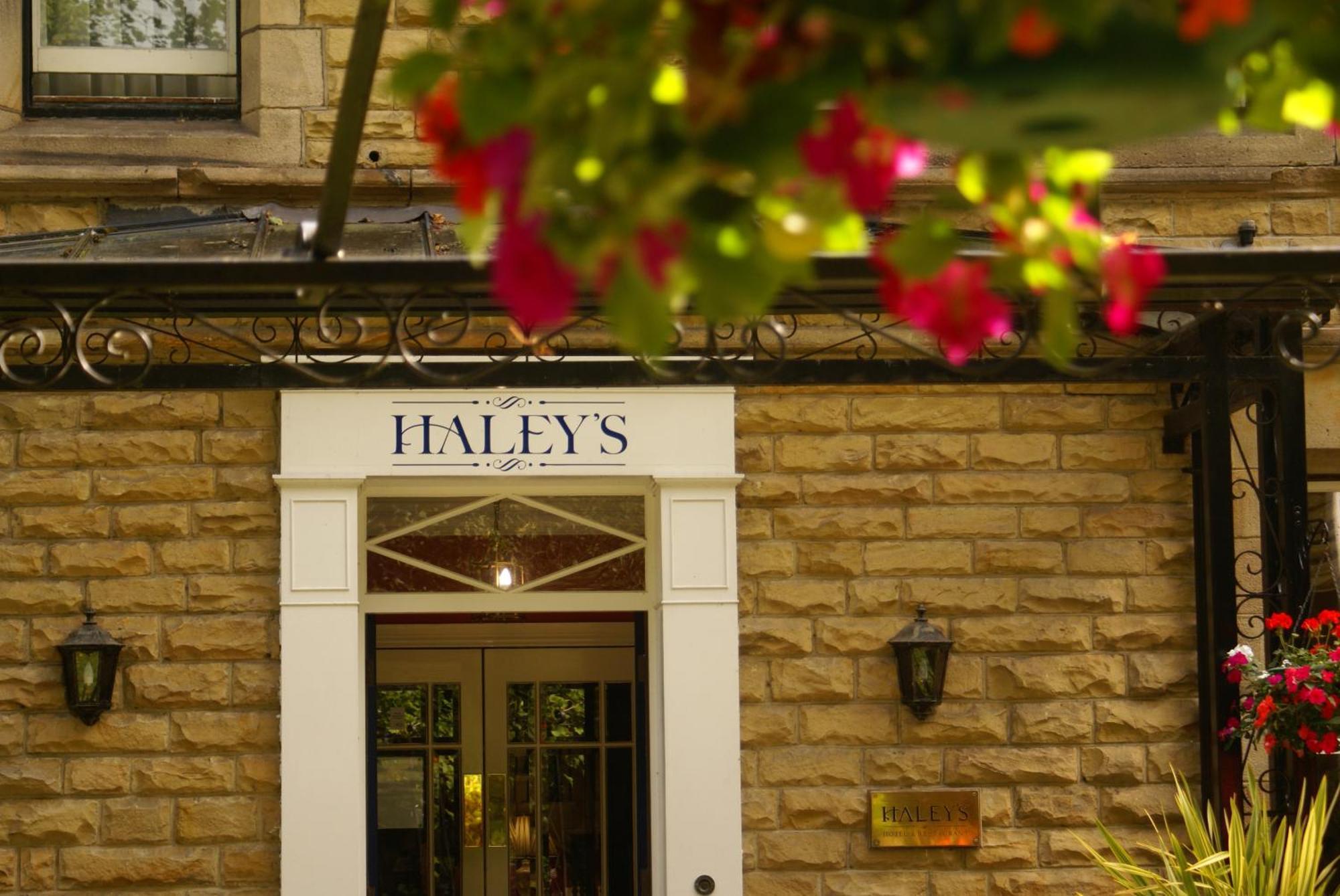 Haley'S Hotel Leeds  Exterior photo